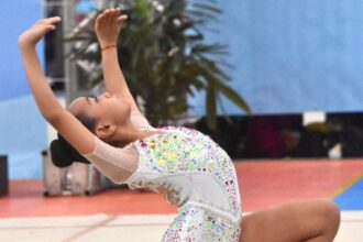 De apenas 10 anos: Conheça promessa baiana da ginástica rítmica que fará treinamento na Europa