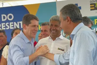 Rui Costa sobe o tom e chama prefeito Zé Cocá de ingrato
