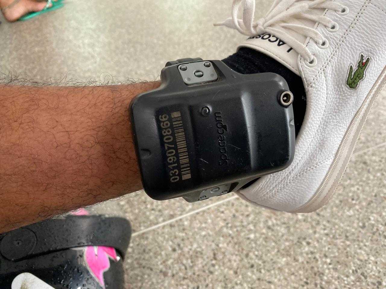 Senado aprova uso obrigatório de tornozeleira eletrônica para agressores de mulheres