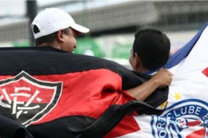 Torcedores do Vitória acionam Justiça contra torcida única no Ba-Vi da final