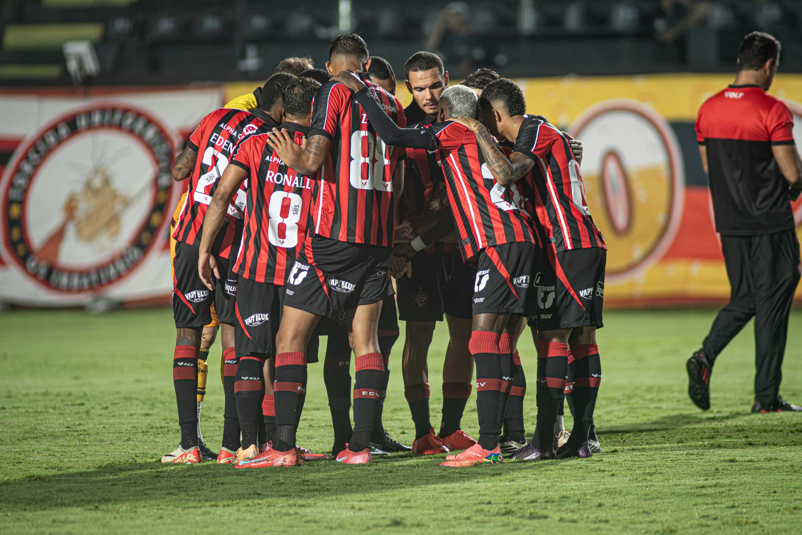 Após derrota na estreia, Vitória encara CRB fora de casa pela segunda rodada da Copa do Nordeste
