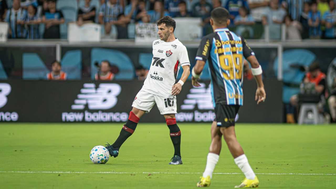 Vitória joga mal, faz gol contra e é derrotado por 2x0 para o Grêmio no Rio Grande do Sul