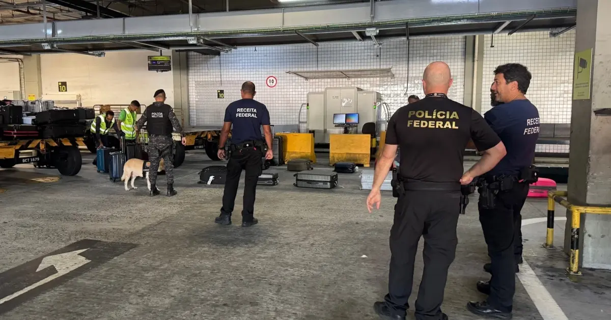 Polícia intensifica fiscalização no Aeroporto de Salvador contra tráfico de armas