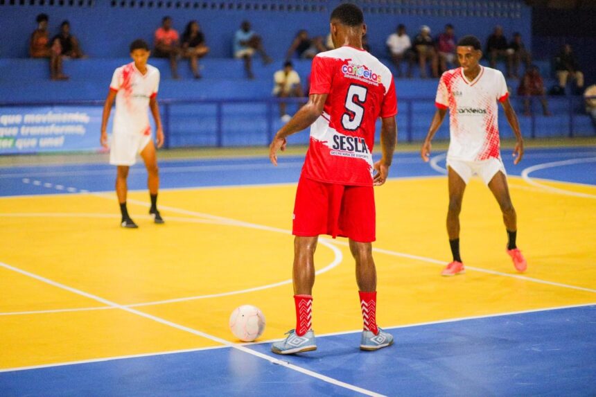 Candeias: Abertura do x2 mobiliza torcida com gols, dribles e festa