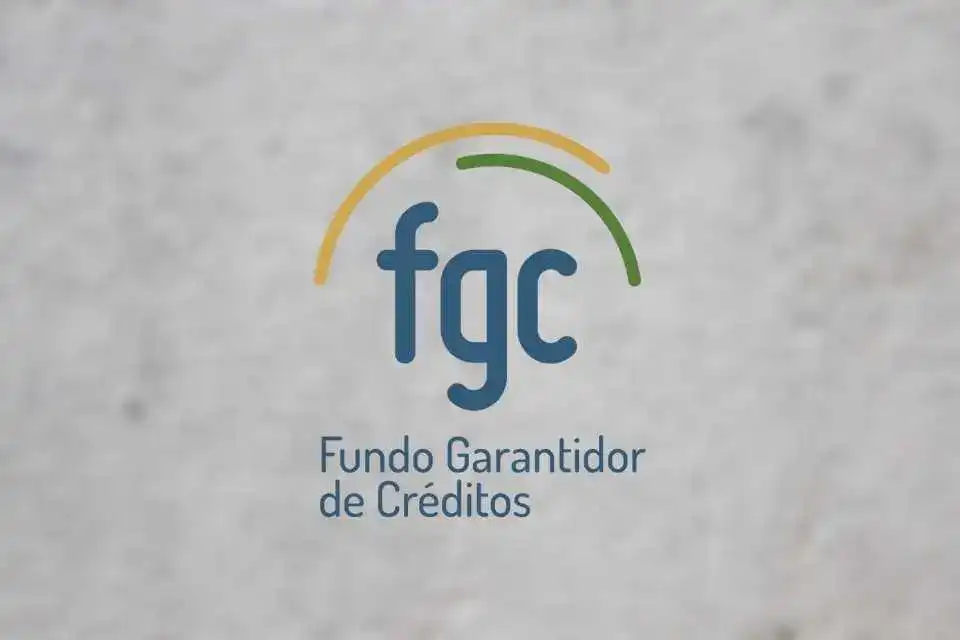 FGC antecipa 60 meses de contribuições e aumenta caixa em R$ 32,5 bi
