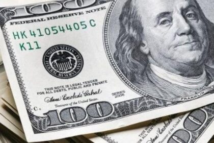 Dólar abaixo de R$5: Surpreendente queda após 2 anos de incertezas