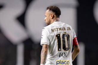Neymar se desculpa: Conflito com torcedor do Santos choca!