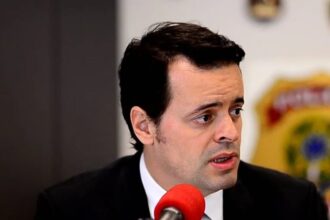 EUA expulsam delegado brasileiro após prisão de Ramagem: o que está por trás?