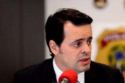 EUA expulsam delegado brasileiro após prisão de Ramagem: o que está por trás?