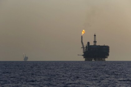 Produção de petróleo da Líbia atinge maior nível em 10 anos