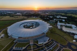 Desenvolvimento de Algoritmos para Correção de Vibrações em Tomografias Nanométricas: Uma Nova Pesquisa