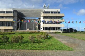 Assembleia renova contrato de transporte por R$ 5,27 milhões e prevê reajuste de 11%