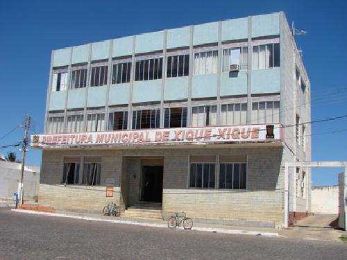 Prefeitura de Xique-Xique aponta crise após alta do INSS e bloqueio milionário