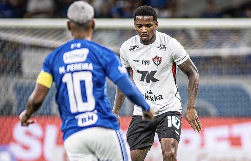 Cruzeiro vence Vitória por 3x0 e deixa o Leão próximo do Z-4