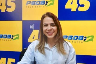 Débora Santana deixa PDT, se filia ao PSDB e mira disputa à Câmara Federal