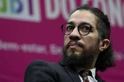 Jean Wyllys confirma pré-candidatura a deputado federal por São Paulo