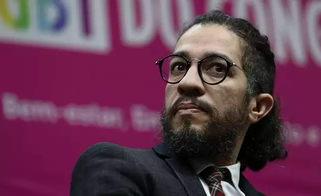 Jean Wyllys confirma pré-candidatura a deputado federal por São Paulo