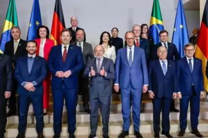 Postagem com Lula ao som de Anitta viraliza em perfil de ministério alemão