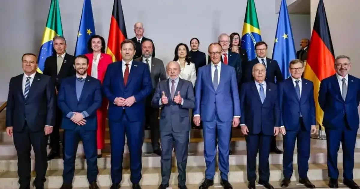 Postagem com Lula ao som de Anitta viraliza em perfil de ministério alemão