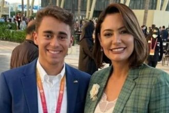 Michelle Bolsonaro interage com Nikolas Ferreira nas redes sociais após embate com Eduardo Bolsonaro