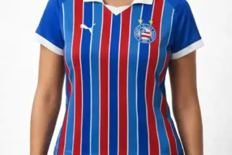Vaza suposta nova camisa tricolor do Bahia