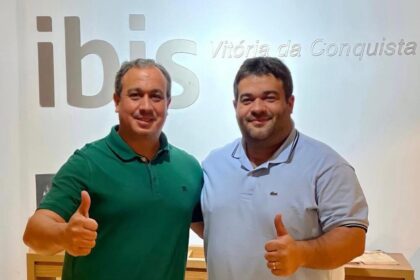 Vereador de Conquista e deputado estadual apresentam a Jerônimo proposta de nova maternidade regional