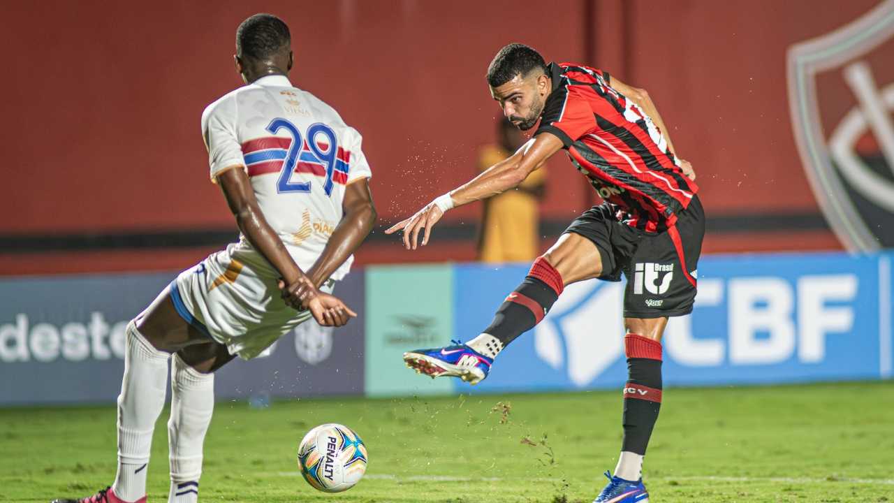Vitória leva susto, mas vence Piauí por 3x1 pela Copa do Nordeste