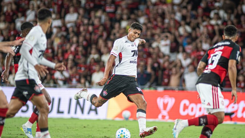 Vitória é derrotado por 2x1 para o Flamengo no Maracanã e deixa jogo vivo para decisão no Barradão