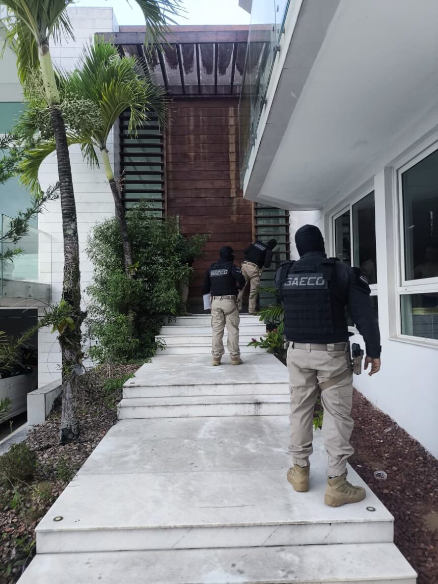 Polícia prende ex-deputado por fuga em massa de detentos em Eunápolis