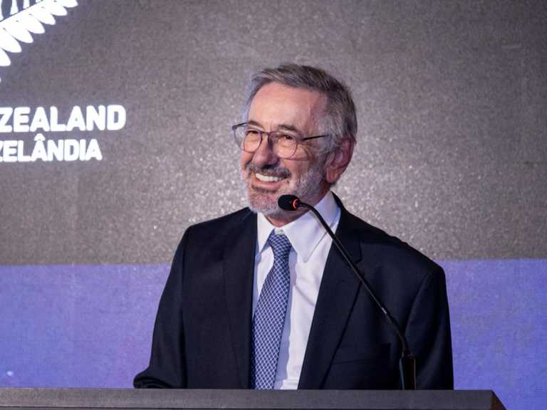 Márcio Elias Rosa assume ministério e promete transformar setor industrial