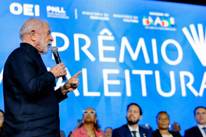 Lula destaca papel do Estado na promoção da leitura no Dia do Livro